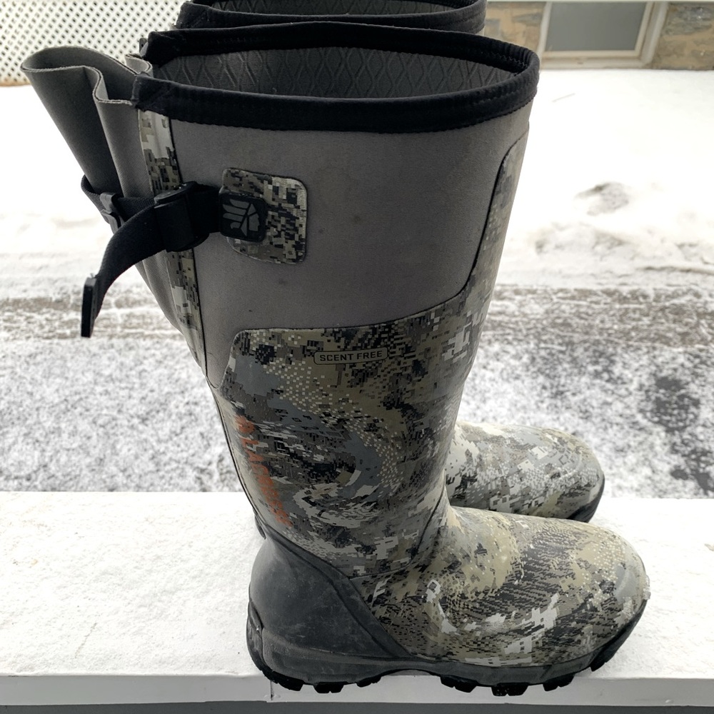 Men’s lacrosse hunting boot size 11